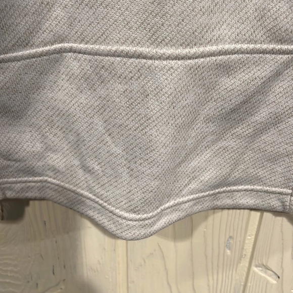 Mondetta HOODIE WITH EMBROIDERY ON HOOD. Size small - Picture 5 of 6